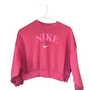 Nike Junior Girls NIKE pink crew neck sweatshirt, worn once